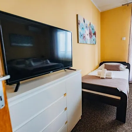 Laguna בית הארחה