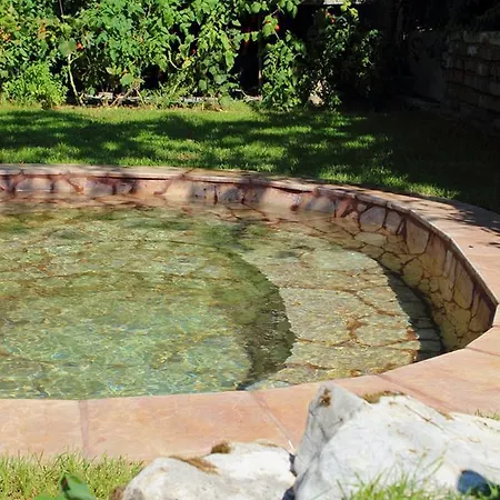 Guest house Laguna Nis